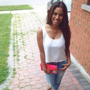 Meet your Posher, Sharon